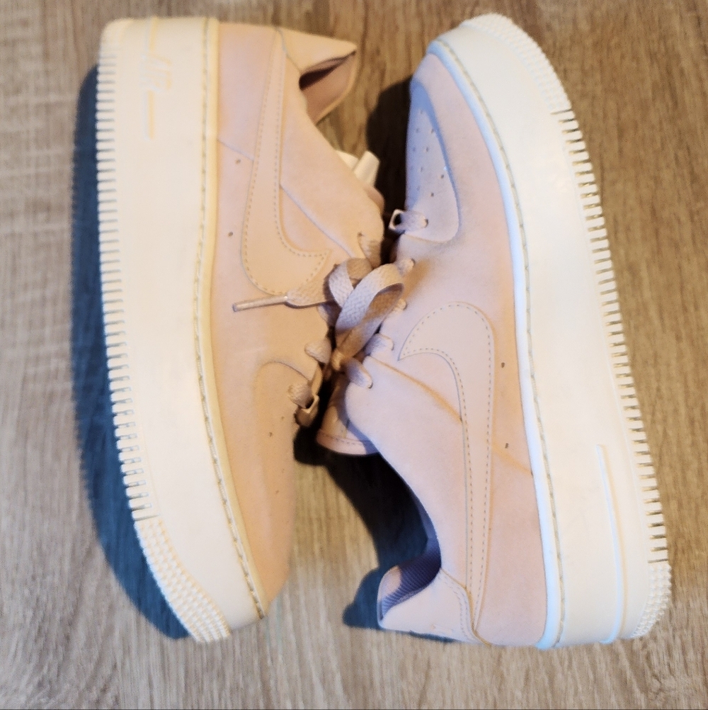 Nike Air Force 1 Sage Low Suede Size 6 - Picture 6 of 8